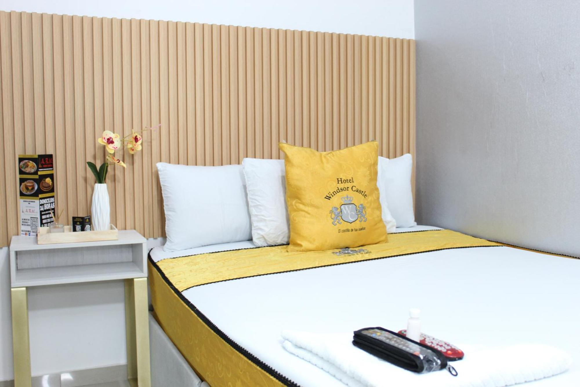 Hotel Windsor Castle Bogota Bagian luar foto